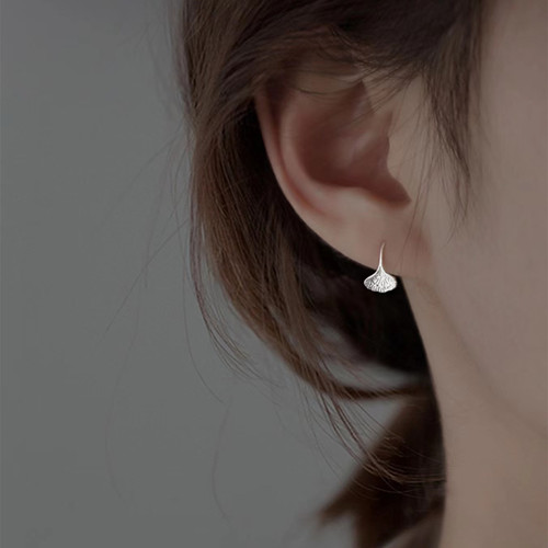 s999 Pure Silver Leaf Earrings for Women, Korean Style, Unique Design Hoop Earrings, Instagram Style, Apricot Leaf Stud Earrings, Simple and Elegant Accessories