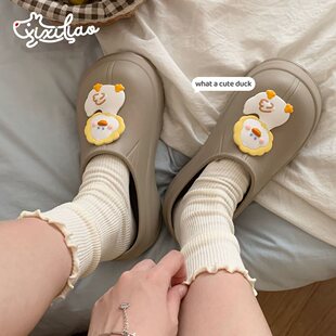 ���ļ����˕r�Б���һ�_�Ű���ЬŮ�W�t�ɐ�С�����¿��״��^Ь