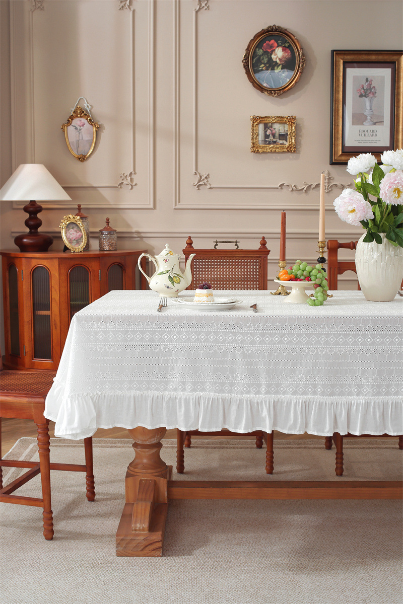 White Embroidered Floral Cotton Tea Tablecloth With Ruffle Hem_voghion.com