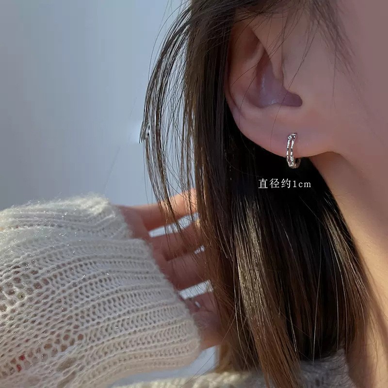 실버 10mm 더블 레이어 이어링(그레인 다이아몬드 포함)