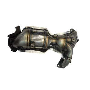X-Trail series three-way catalytic converter, auto repair shop parts, original vehicle hole position direct-fit high-capacity exhaust purifier