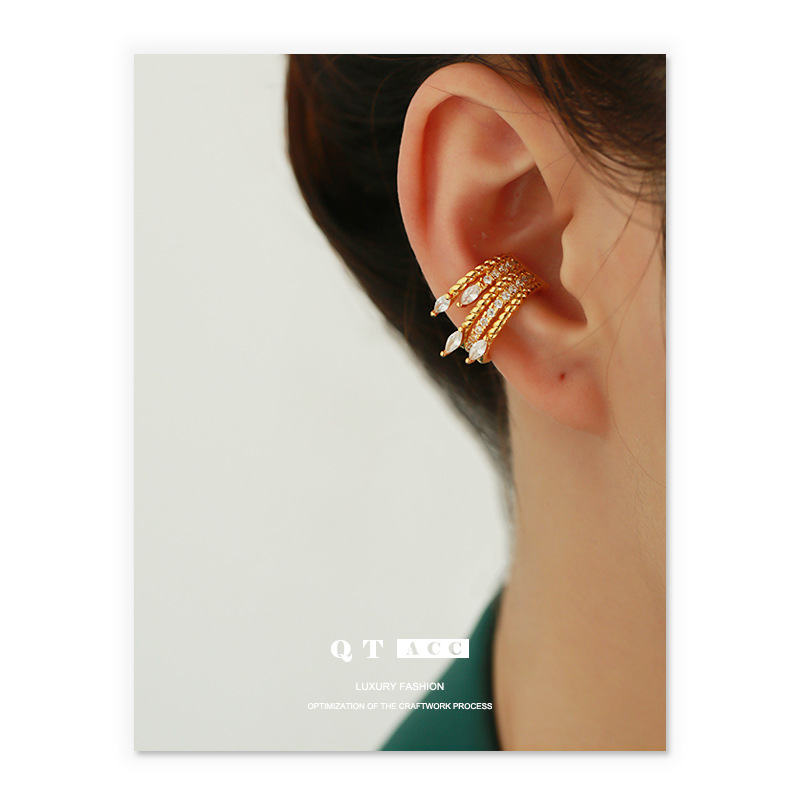 Latón chapado 18K oro real/ZIRCON con incrustaciones francés luz lujo retro temperamento multi-capa oído hueso clip giro pendientes para mujeres