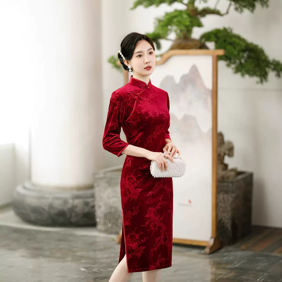 秋款提花丝绒中国风旗袍2023中长款中袖立领妈妈款连衣裙新中式