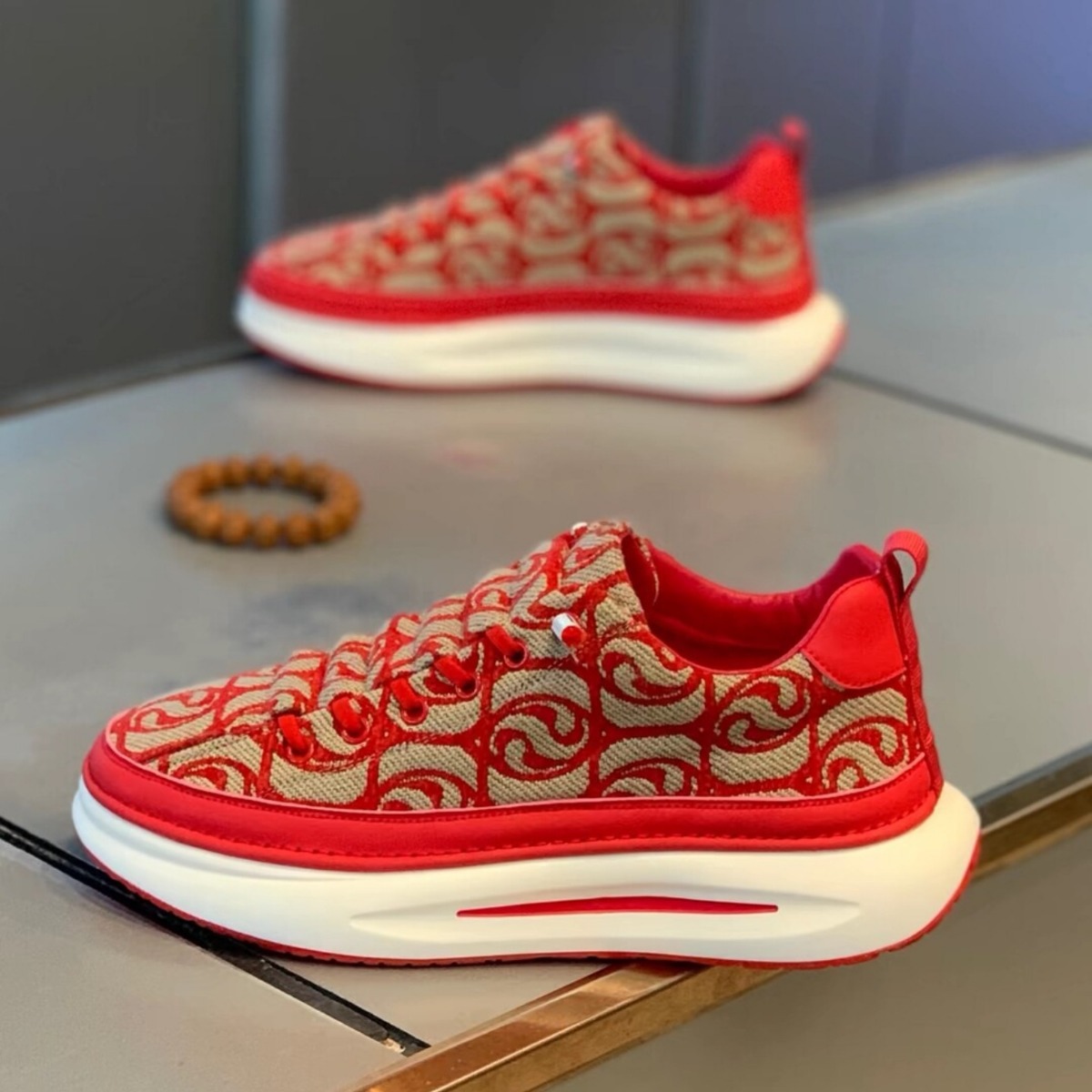 Push on Fashion Ανδρικά παπούτσια Άνοιξη 2024 Νέα αναπνεύσιμη υφασμάτινη επιφάνεια Ευέλικτα ελαφριά casual παπούτσια_voghion.com