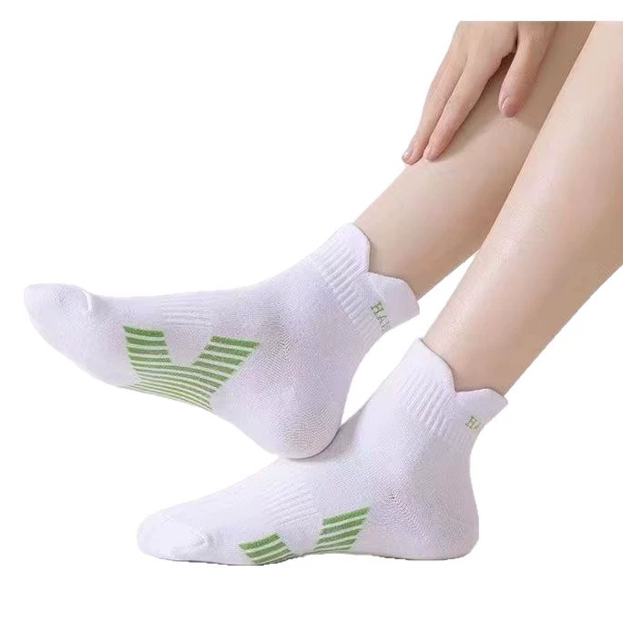 Breathable socks for men and women, for running, absorbs sweat and smell, mid-length