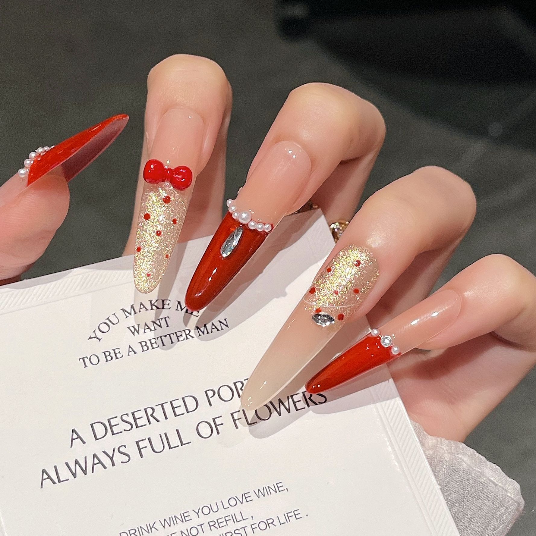 Nuevos productos de explosión hechos a mano de uñas blanqueadoras rojas francesas flash manuales de manicuría temperamento blanqueador de alto nivel de uñas
