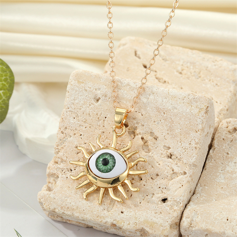exaggerated metal edging three-dimensional sun eye pendant collarbone chain
