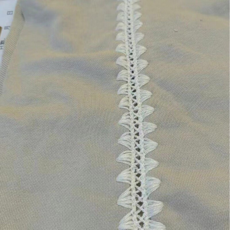 Factory Direct sales triangle needle shell embroidery special wool wholesale white yarn support fixed dyed yarn