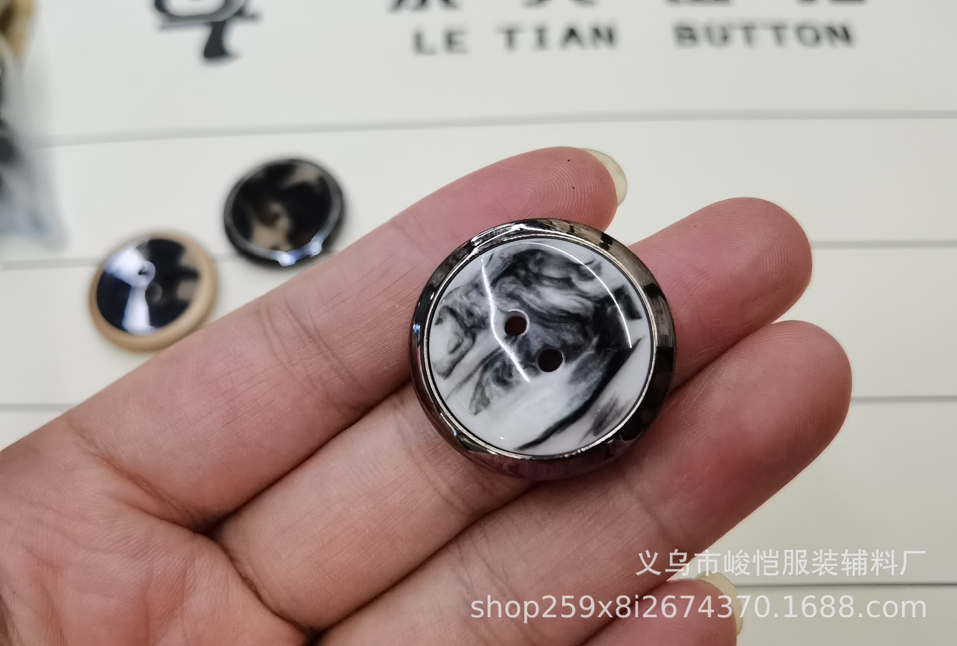 2a8dc8c79322bc0d1611ddebefe635