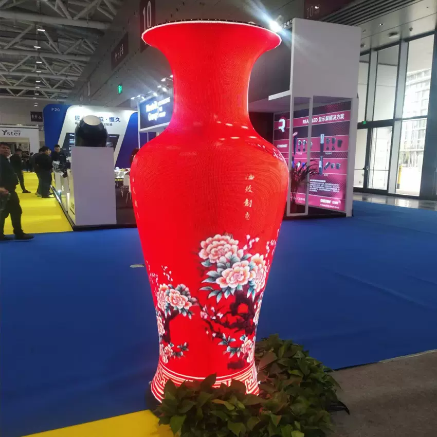 异形显示屏LED酒瓶喇叭屏球形屏室内全彩裸眼3D五折屏深圳厂家