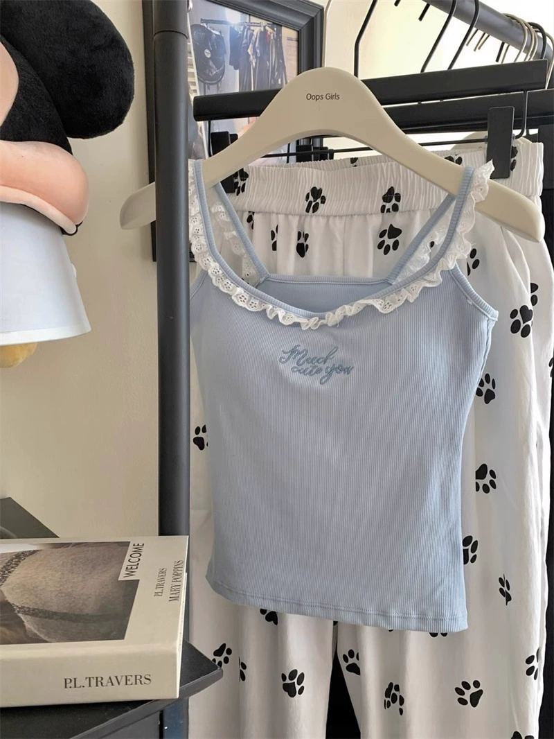 Короткий кружевной топ, вискоза 6621, вышитые чашки, приталенный — one size (36–54 кг)