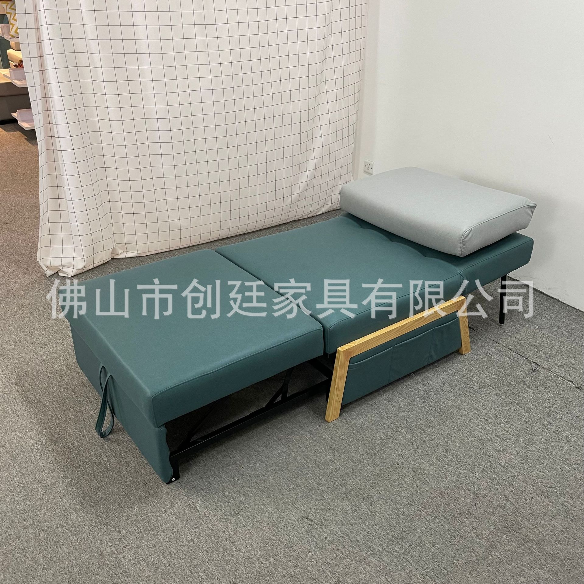 G`1L5{)1QLT}3WVB59XK@$9.jpg