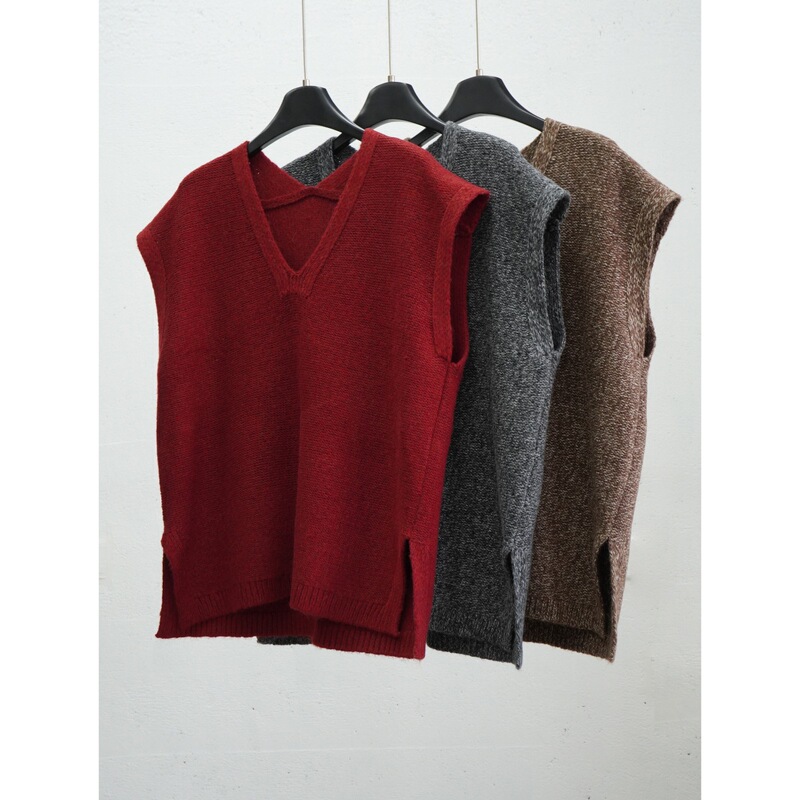Clearance! Alpaca Wool V-Neck Pullover Vest Sweater, Thick Coarse-Knit Vest, Vintage Sleeveless Outerwear for Women, Autumn and Winter Clearance! Alpaca Wool V-Neck Pullover Vest Sweater, Thick Coarse-Knit Vest, Vintage Sleeveless Outerwear for Women, Autumn and Winter