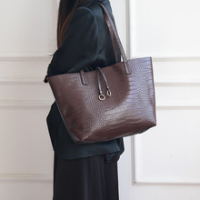 }ʯ^y߼ÕrŮʿμذĸ