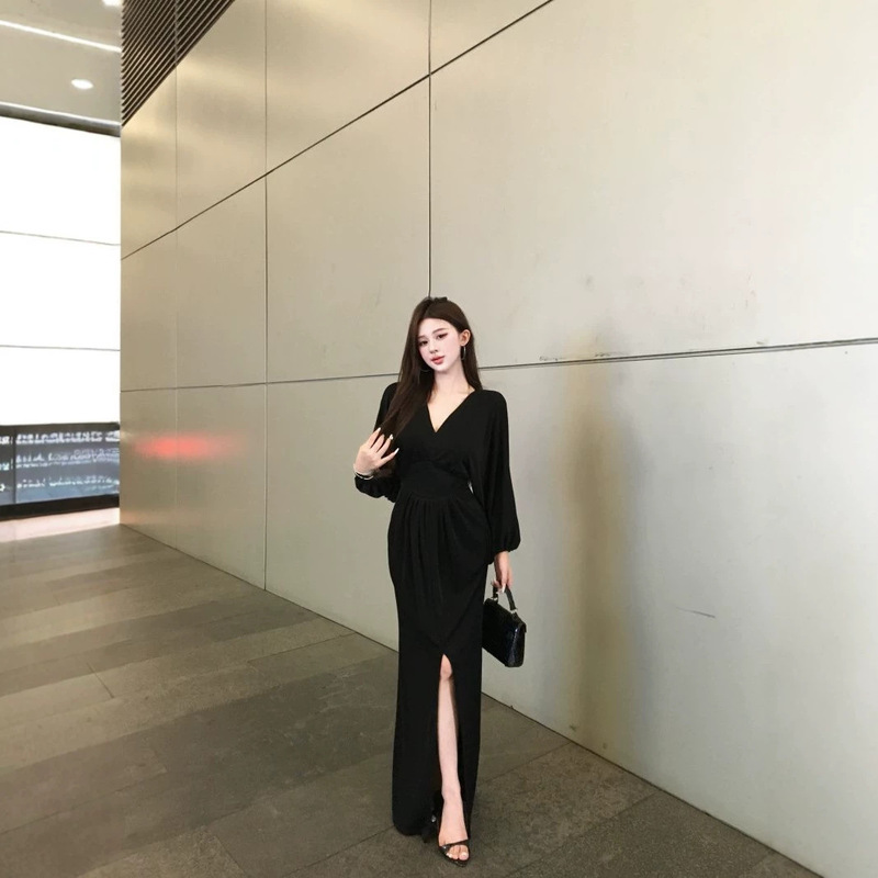 French-Style Pure Desire Black V-Neck Long-Sleeve Dress for Women, Spring Season, Plus-Size, Elegant Socialite Style, Waist-Cinching, Slimming Long Dress French-Style Pure Desire Black V-Neck Long-Sleeve Dress for Women, Spring Season, Plus-Size, Elegant Socialite Style, Waist-Cinching, Slimming Long Dress