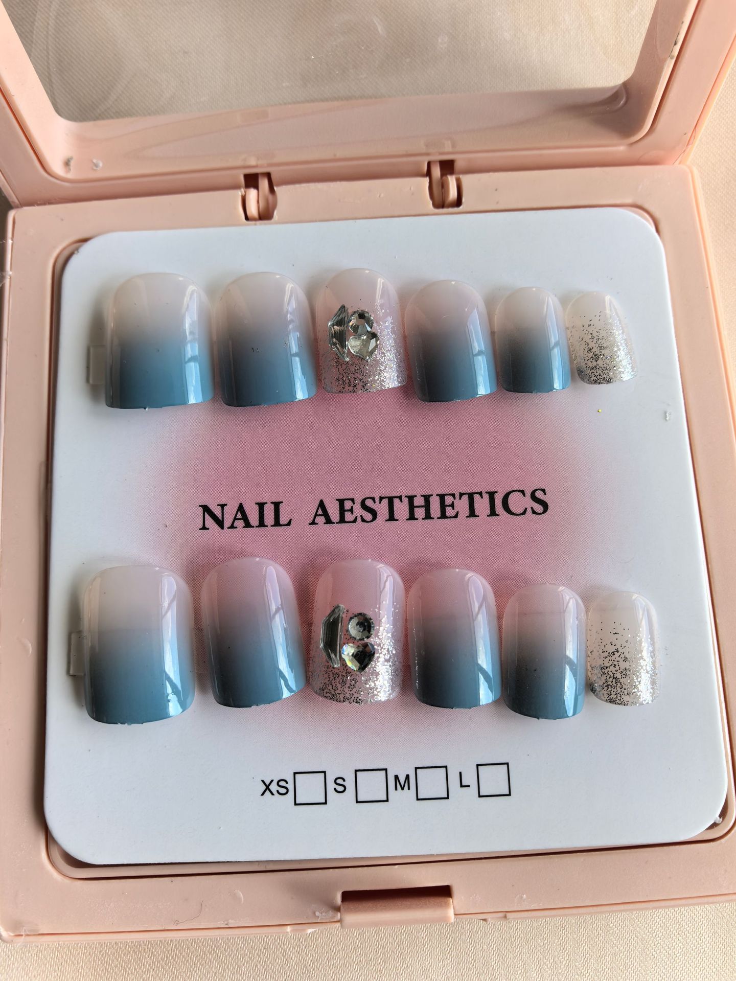 Caja de exhibición marco de fotos más taladro manicure suministro fuente de uñas DIY francés color delgado manicure falso salón al por mayor