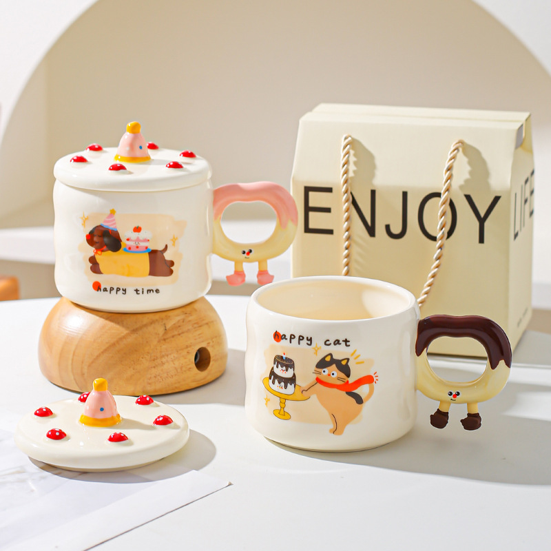 Creativo encantador de dibujos animados taza de pastel de cumpleaños taza de cerámica taza de regalo taza de café casera taza de agua taza de pareja