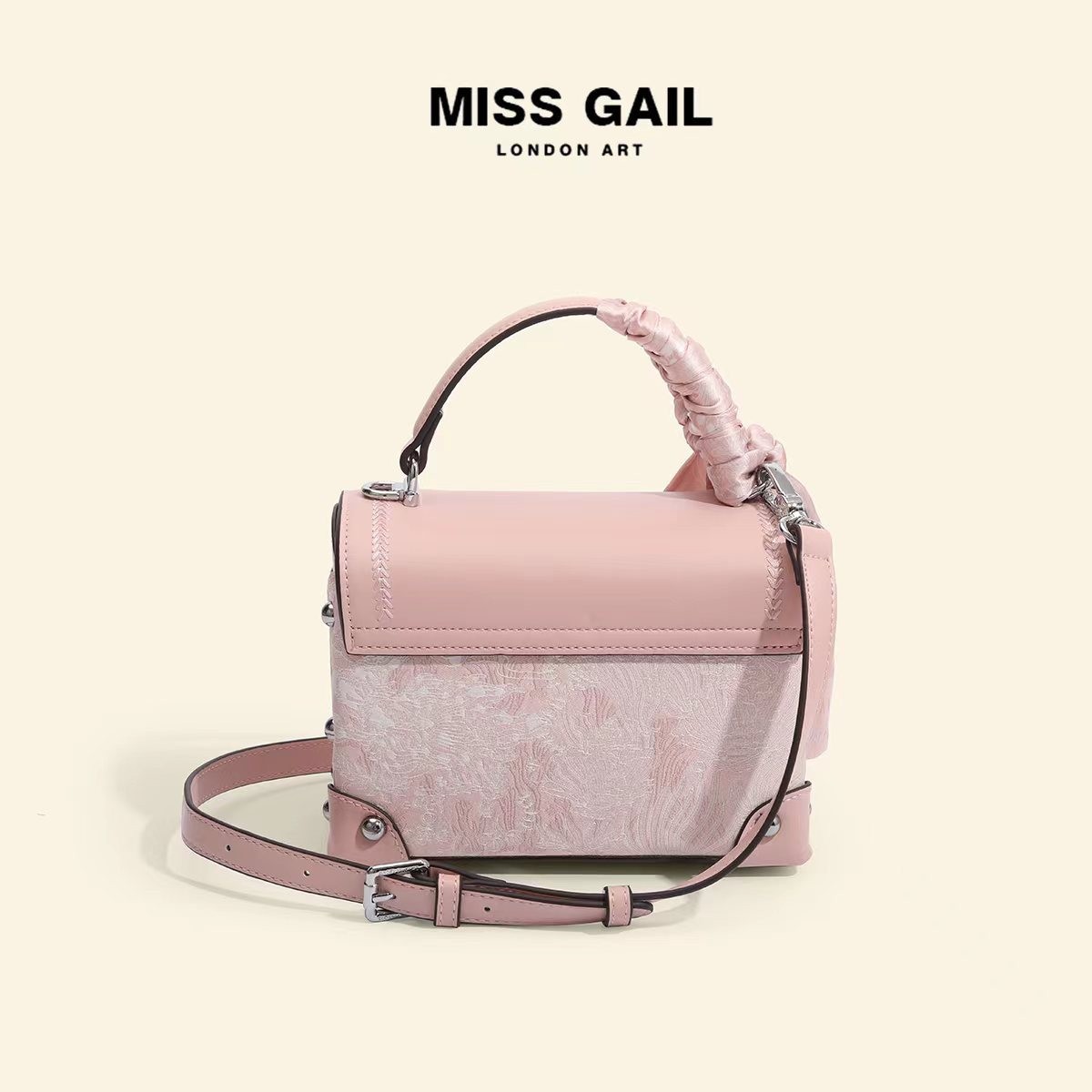 This year's popular light luxury embroidered handbag high-end texture niche design box crossbody bag women's bag