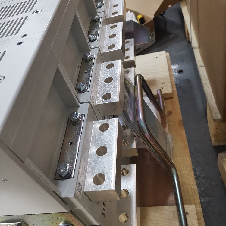 ABB SACE Emax断路器E1B/E MS 1250 4p 1000V DC FHR new NST