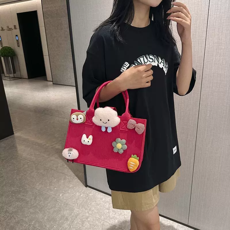 毛毡手提袋萌系卡通带毛球毛毡包宝宝宴儿童伴手礼袋百日宴回礼包