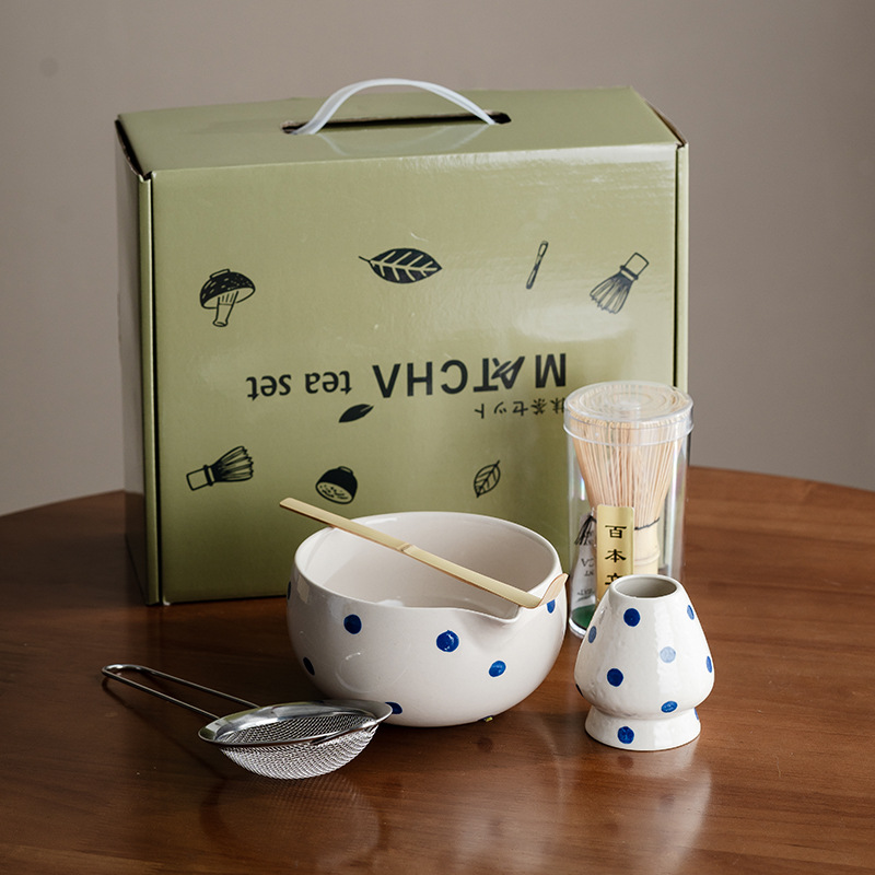 【파란색과 흰색 반점】 아치형 배 마감 말차 볼 5종 세트 (선물 포장)