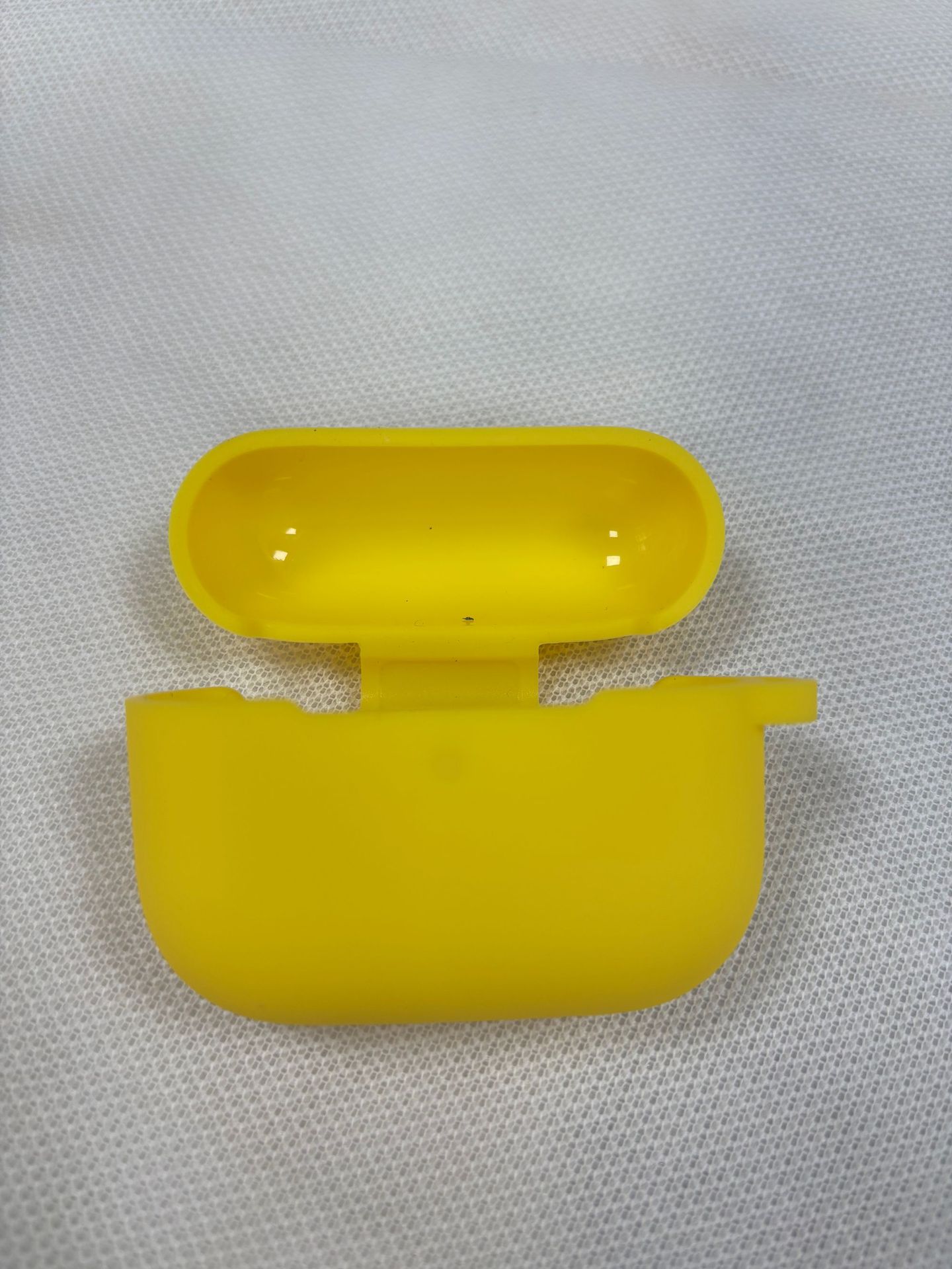 Чехол для наушников Apple AirPods Pro 3 силиконовый однотонный