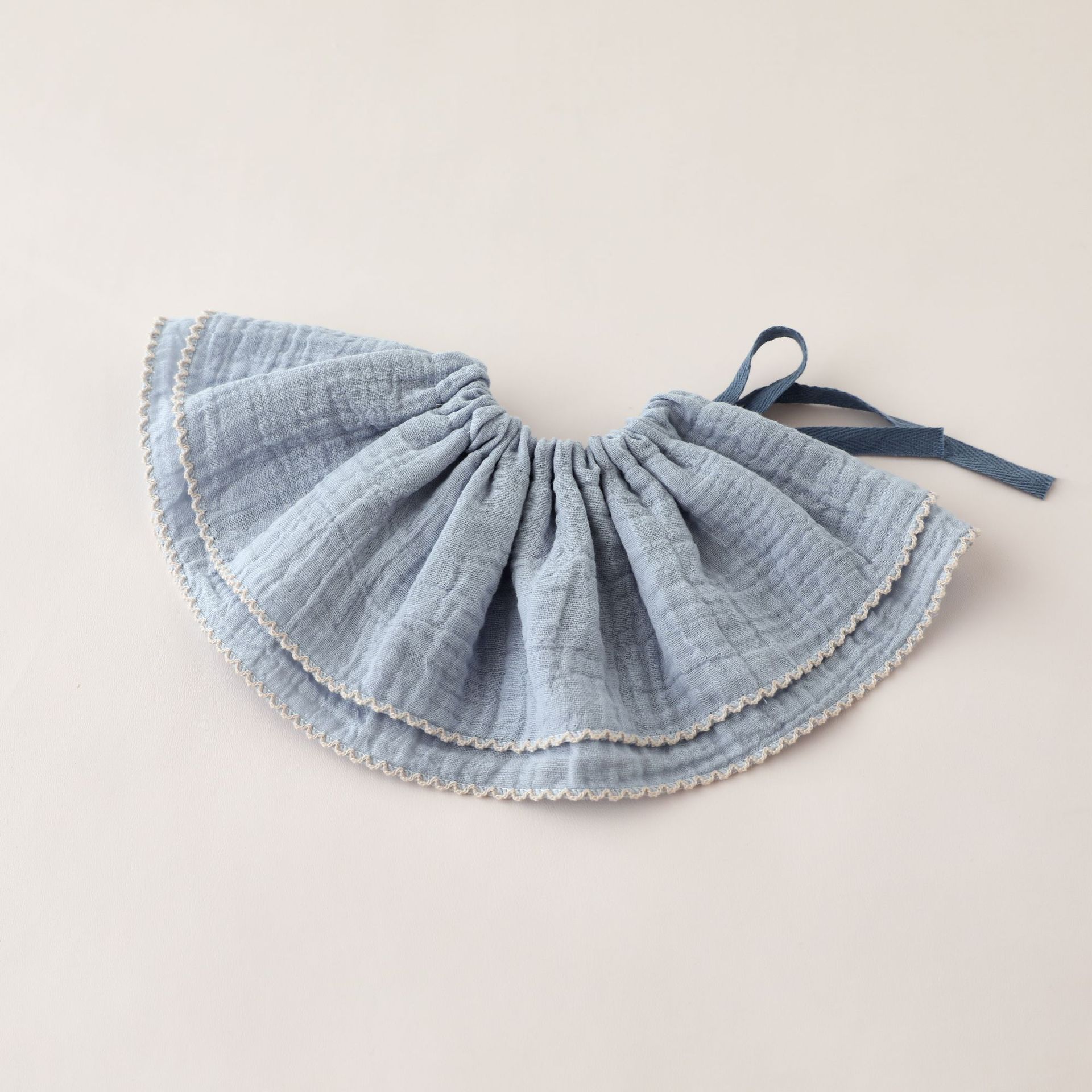 Cute lace saliva towel blue