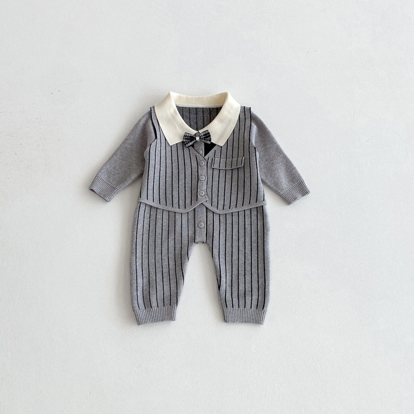 Autumn dress for early age