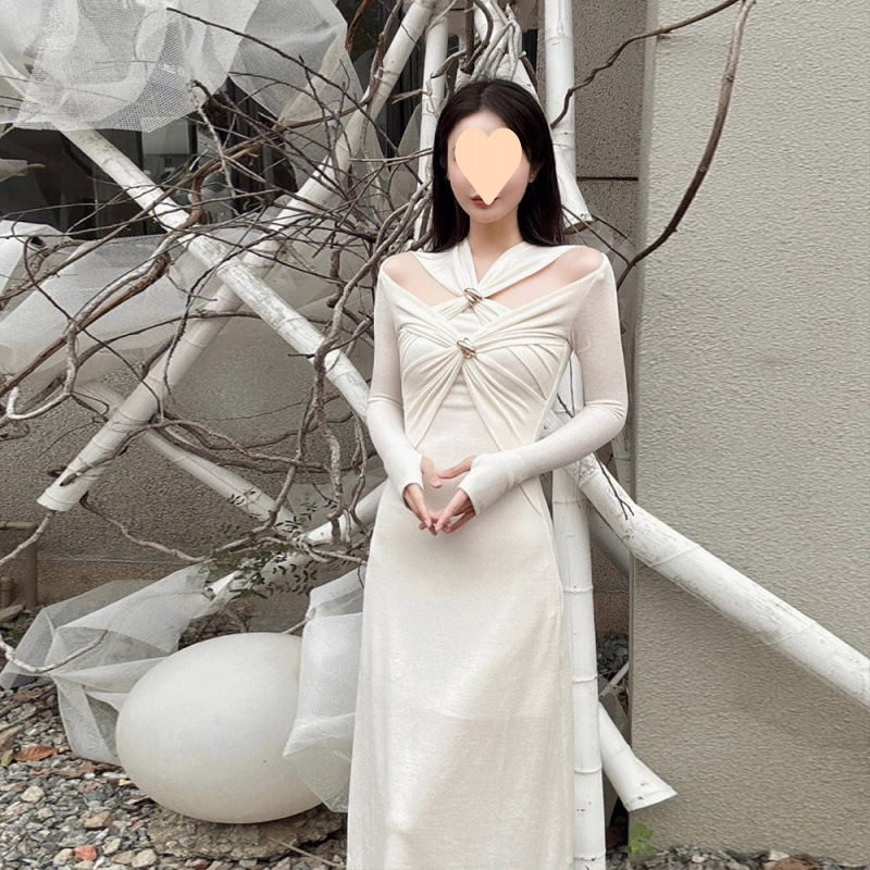 Internet celebrity fashionable and high-end white gentle and elegant French retro knitted dress niche design inner wear