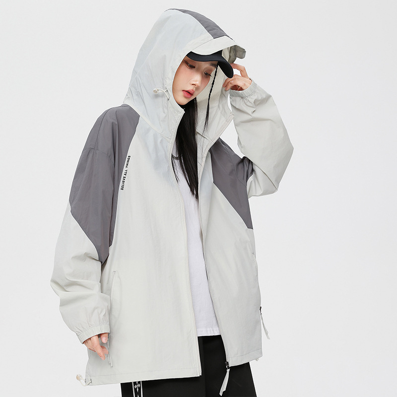 トレンディなブランドの高品質カップルフード付き日焼け防止服メンズ夏の抗 UV 薄いコントラストカラーコートメンズスキン服|undefined