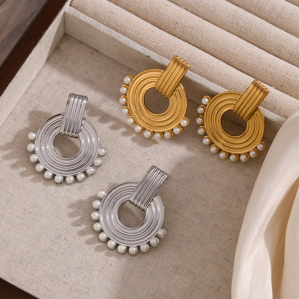 Plated 18K Gold Imitation Pearl Round Earrings