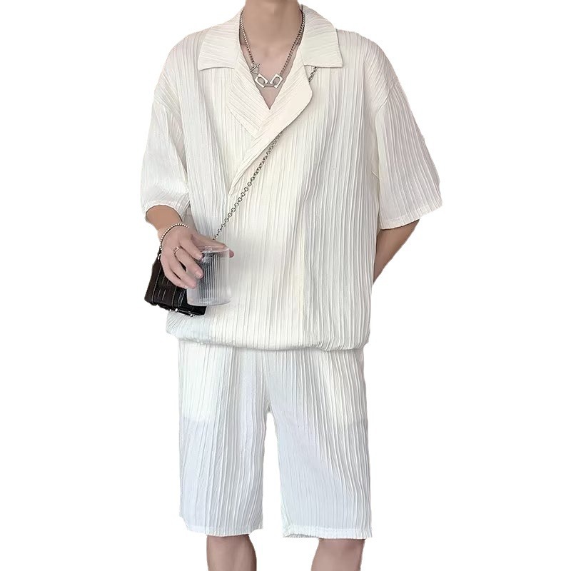 Hong Kong Style Student 2024 Camisa vintage Ropa de verano para hombres Diseño holgado de nicho Interesante Traje superior para hombres nuevos