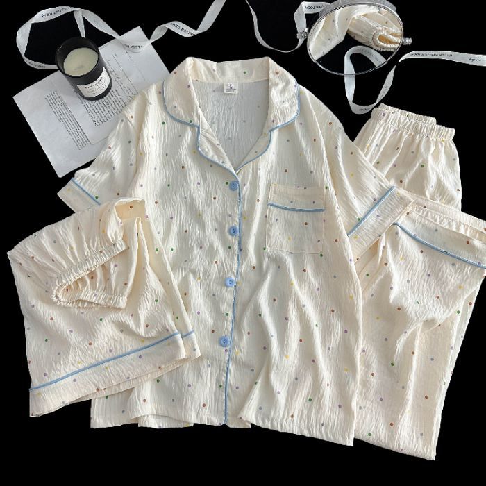 Venta al por mayor transfronteriza de tres piezas nube de algodón solapa cárdigan de dibujos animados pantalones de manga corta pantalones cortos ropa a domicilio traje de pijama de mujer