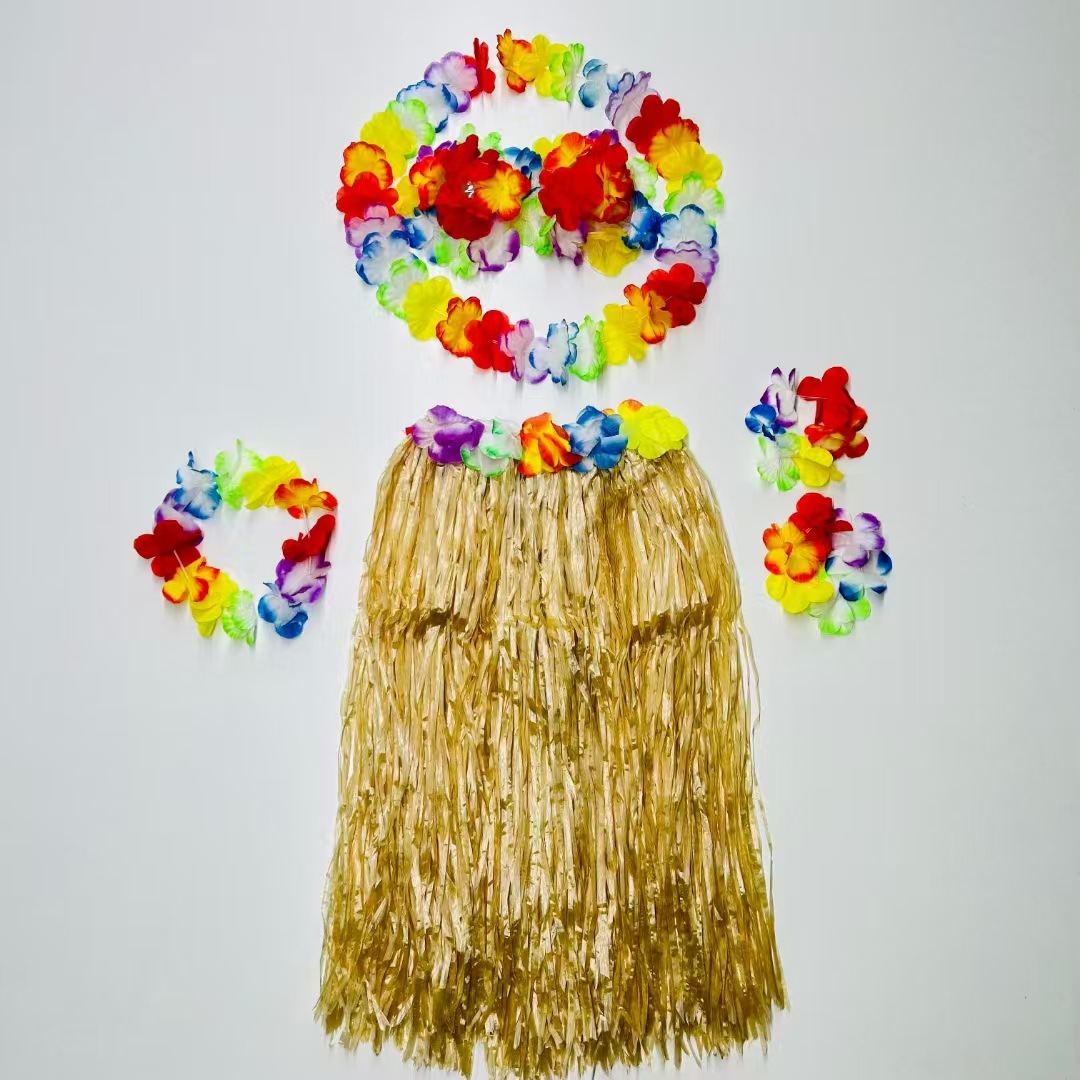 Traje de falda de paja de color paja