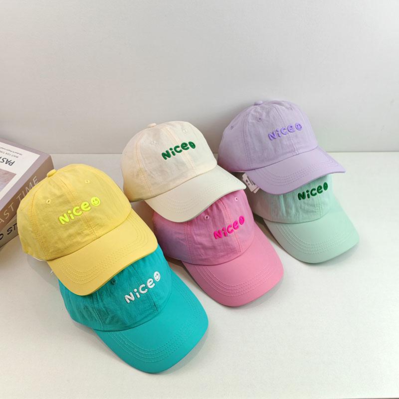 Sombreros infantiles primavera y verano color caramelo sombrero de sol de niñas letras bonitas sombrero de béisbol sombrero de boca de pato sombrero de sol de bebé