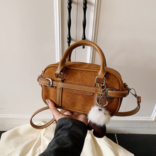 �����͹�ĥɰ�����Ů��2025�¿����e�ٴ�μ���W�t���g��б���