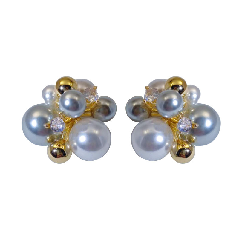 Fresh sophisticated small universal earrings with zircon