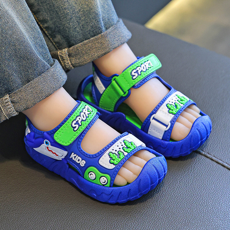 Sandalias para niños de verano 2025 zapatos de playa para niños mayores anti-derrapante para niños deportivos para bebé.