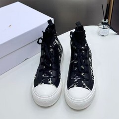 2025ヨーロッパ駅のアルファベットの女性の古い花d家の高い組のキャンバスの靴の厚い底の刺繍の運動のレジャーの高い組の白い靴