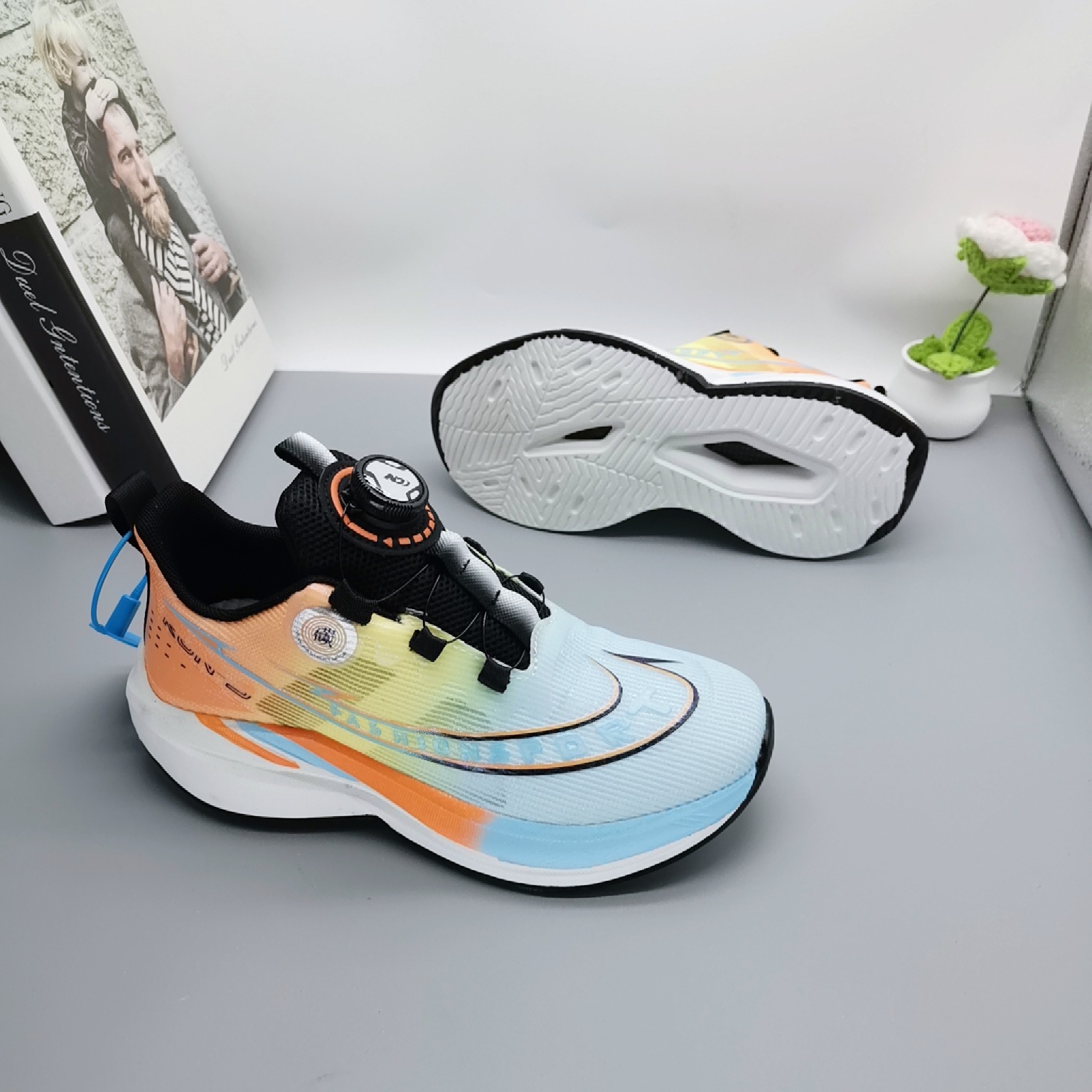 Calzado deportivo de red transparente para niños 2025 malla de verano nuevos zapatos para niños niños pequeños y medianos zapatos de papá para niños zapatos deportivos