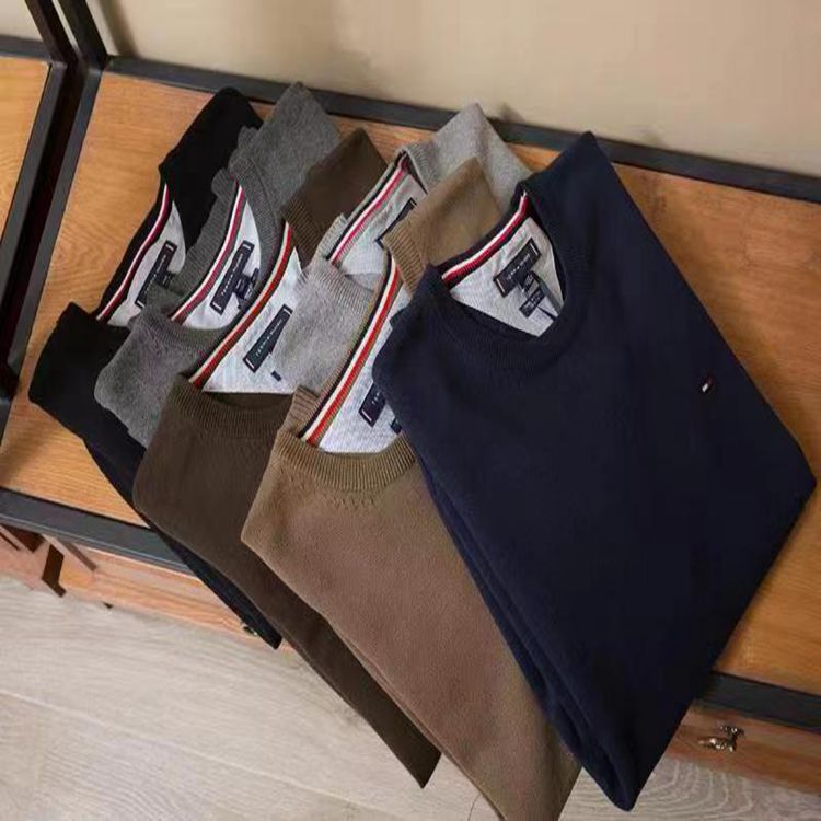 In-Stock Autumn and Winter Tommy Men's Crew Neck Loose Pullover Embroidered Solid Color Knit Sweater Base Sweater 1