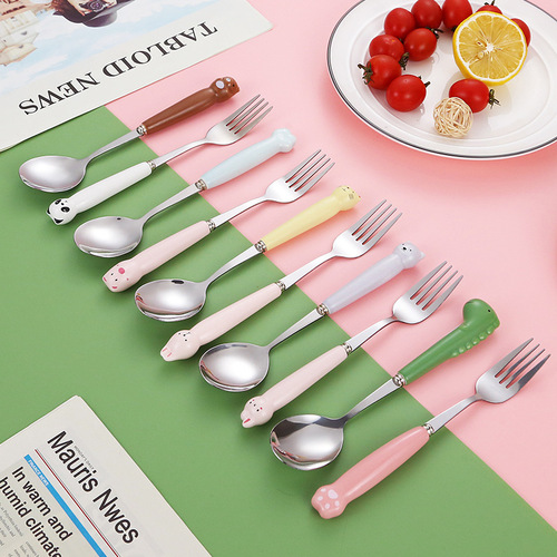 Creative stainless steel spoon with cartoon animal patterns, super cute handle, fork, fresh and adorable pet rabbit, children's meal spoon