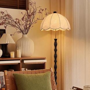 Living Room Floor Lamp Wabi-Sabi Style B&B Medieval Decorative Lamp Bedroom Living Room Bedside Modern Simple Vertical Table Lamp