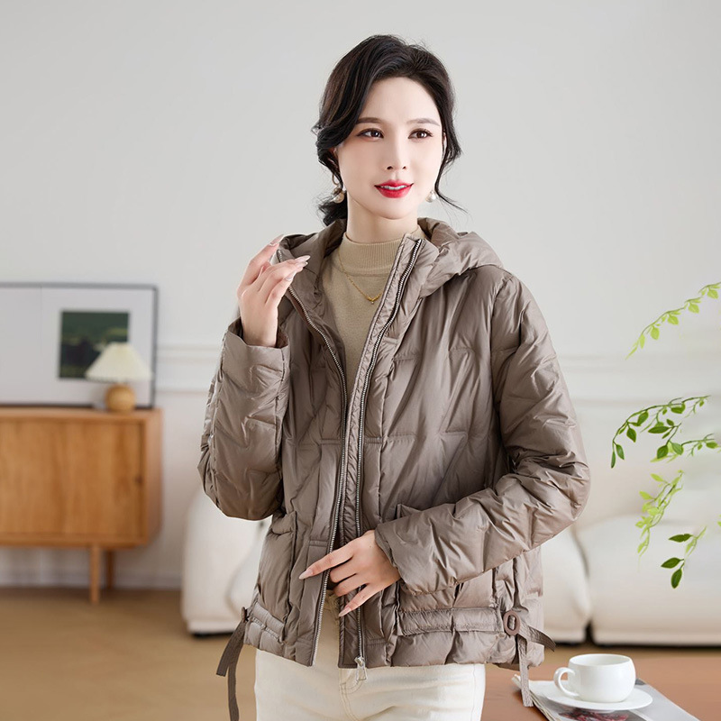 跨境秋冬新款欧洲站时尚连帽压胶短款白鸭绒羽绒服女保暖外套潮|undefined