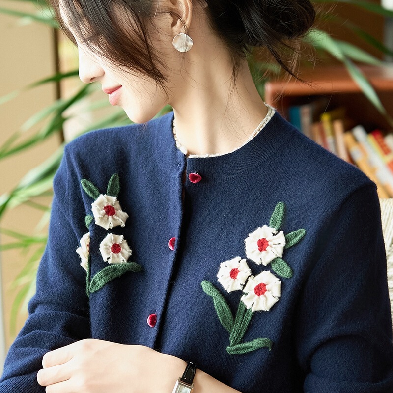 重磅手工刺绣纯羊毛开衫女圆领拼色花朵毛衣宽松羊绒针织外套|undefined