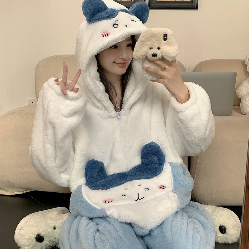 女性のためのワンピースパジャマ冬ブルー小八サンゴベルベット厚みのある 2025 新しいホーム服漫画寮は屋外で着用できます|undefined