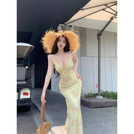 昕可达 温柔度假风碎花连衣裙女斜裁法式荷叶边雪纺吊带长裙