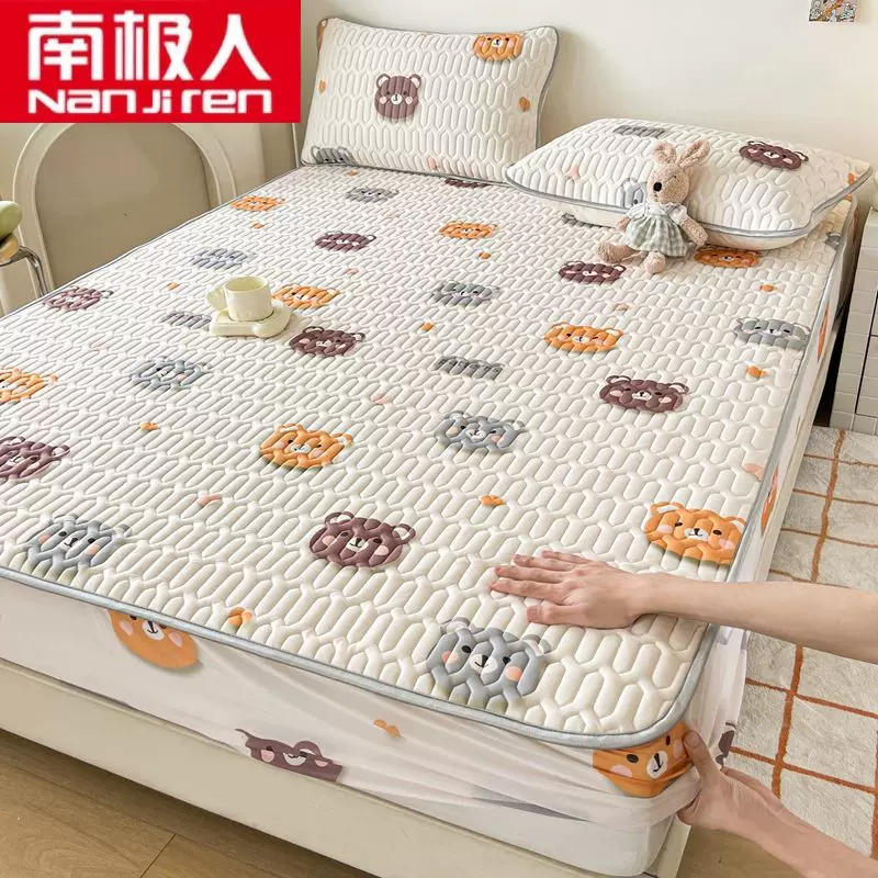 Silk mat, set, non-slip mattress, sheet, «Frozen», 3 piece set