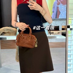 ニッチレトロボウリングバッグ女性の 2025 春夏新作シングルショルダーメッセンジャーバッグ高品質ハンドバッグ