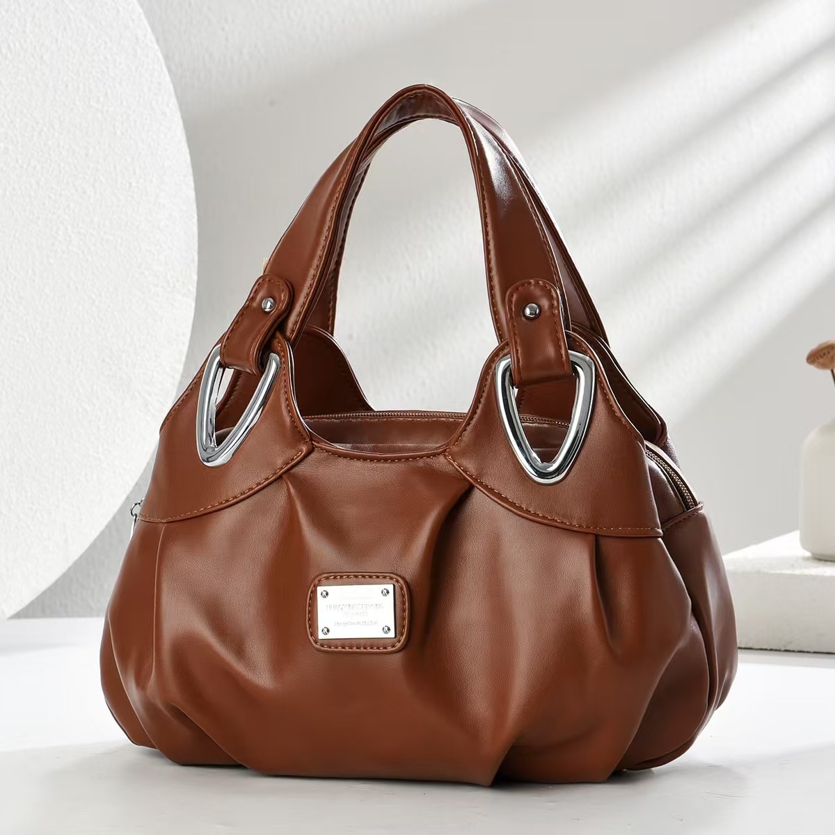Bolso de mano de gran capacidad 2025, nuevo estilo de impresión, bolso de hombro, transporte, ocio, bolso de mano.